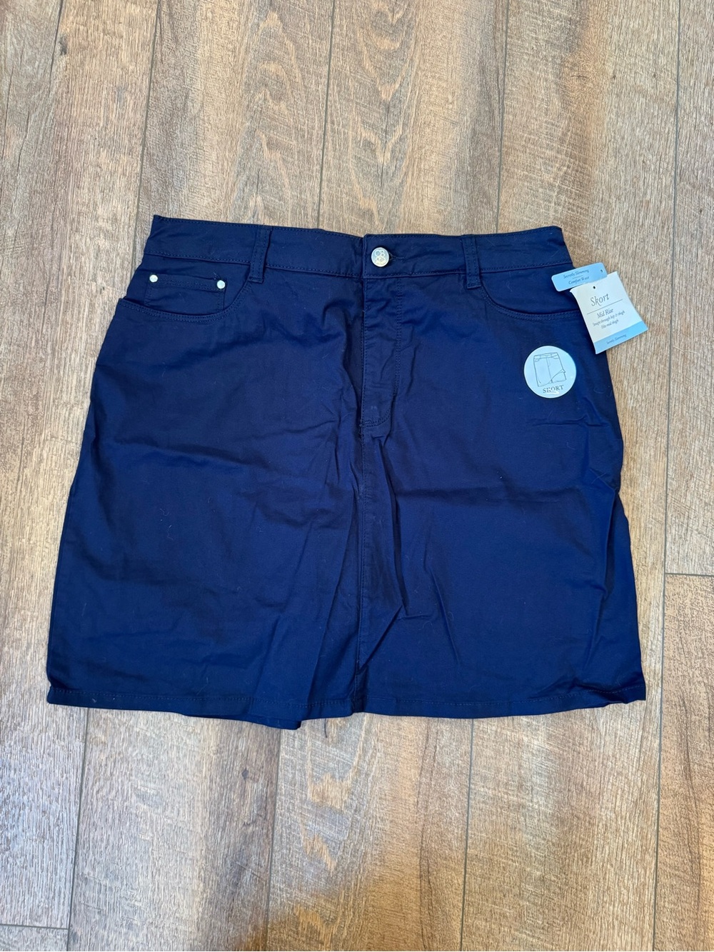 NWT Croft & Barrow Women’s Skort Size 12 Navy Mid Rise Stretch